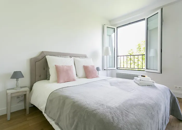 Sochic Suites Paris Montmartre